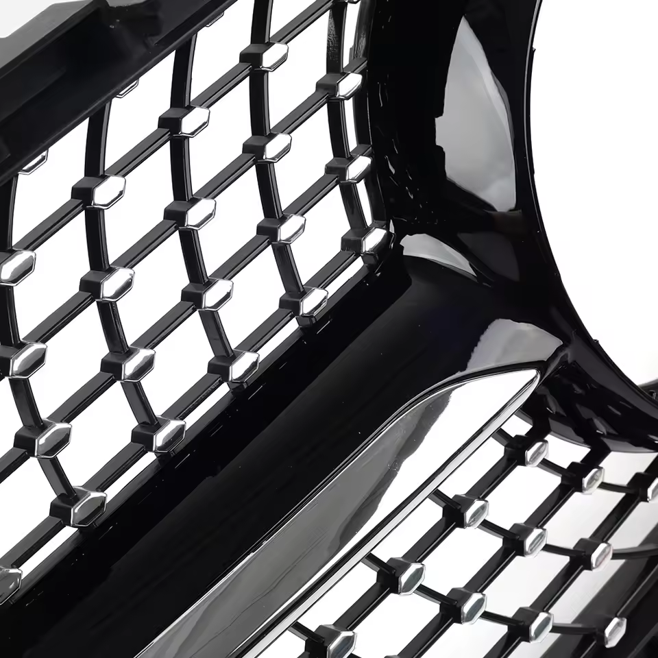 Mercedes GLA X156 Facelift Gloss Black Diamond Style Grill (2017-2020)